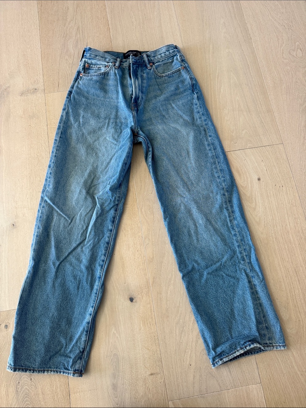 Men’s Abercrombie baggy rigid jeans 29x32